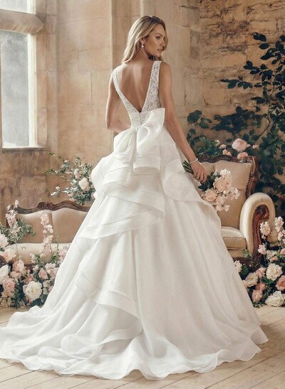 A-Line V-Neck Sleeveless Court Train Tulle Wedding Dresses With Ruffle/Bow(s)/Lace