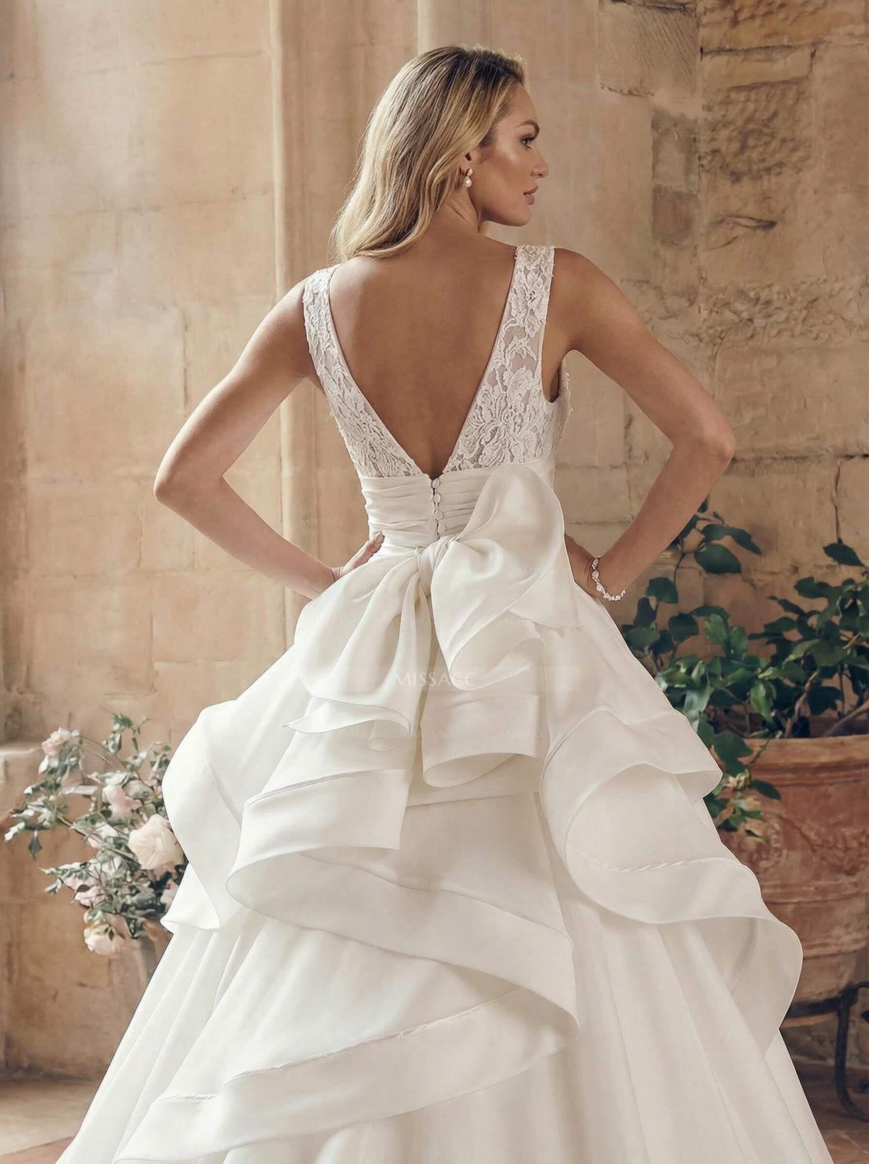 A-Line V-Neck Sleeveless Court Train Tulle Wedding Dresses With Ruffle/Bow(s)/Lace