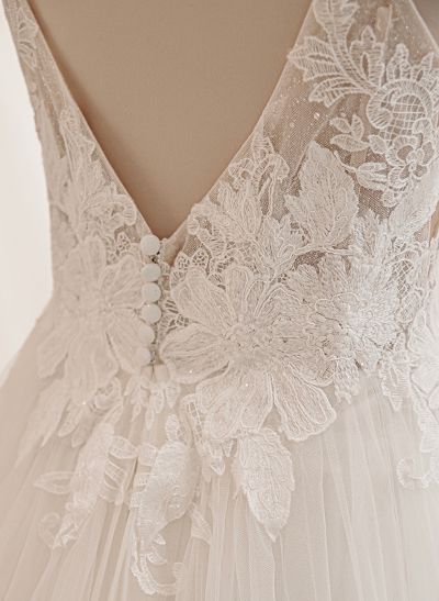 A-Line V-Neck Sleeveless Court Train Lace/Tulle Wedding Dresses
