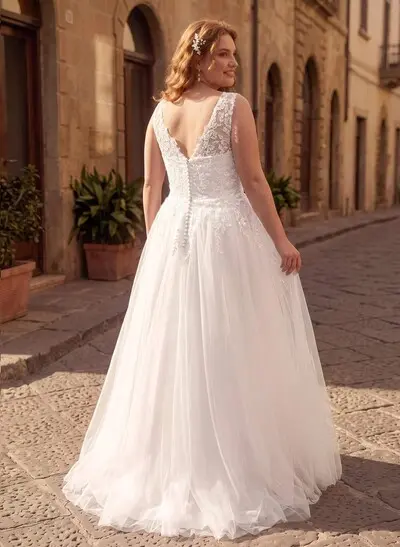 A-Line V-Neck Sleeveless Sweep Train Lace/Tulle Plus Size Wedding Dresses