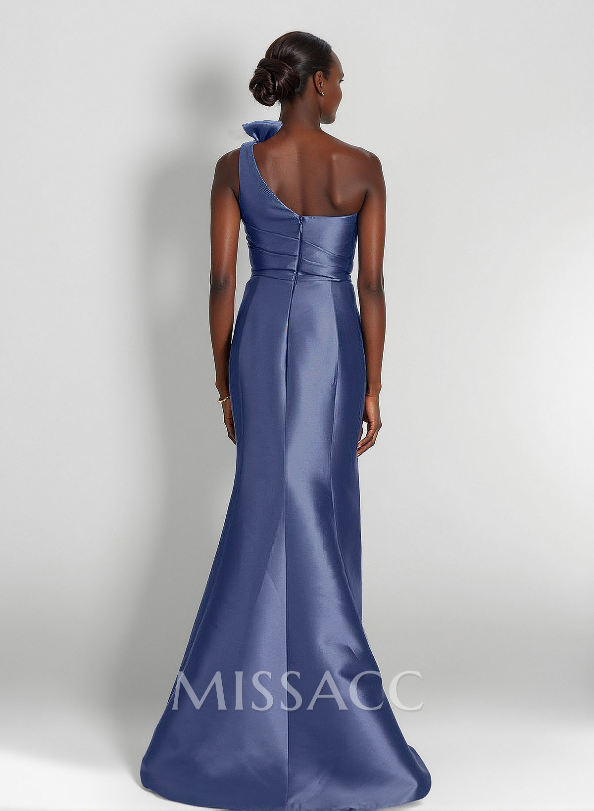 Trumpet/Mermaid One-Shoulder Sleeveless Satin Bridesmaid Dresses With High Split