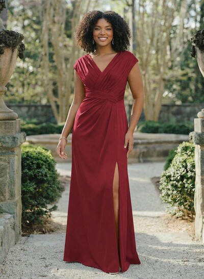Sheath/Column V-Neck Sleeveless Crepe Satin Bridesmaid Dresses With Pleated