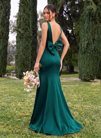 Trumpet/Mermaid Sleeveless Sweep Train Satin Bridesmaid Dresses With Bow(s)