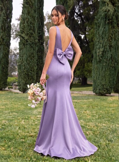 Trumpet/Mermaid Sleeveless Sweep Train Satin Bridesmaid Dresses With Bow(s)