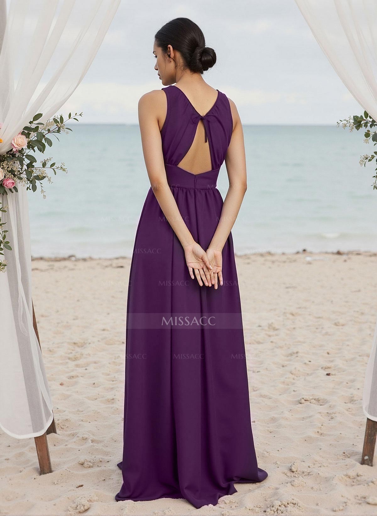 A-Line Halter Sleeveless Chiffon Bridesmaid Dresses With Back Hole