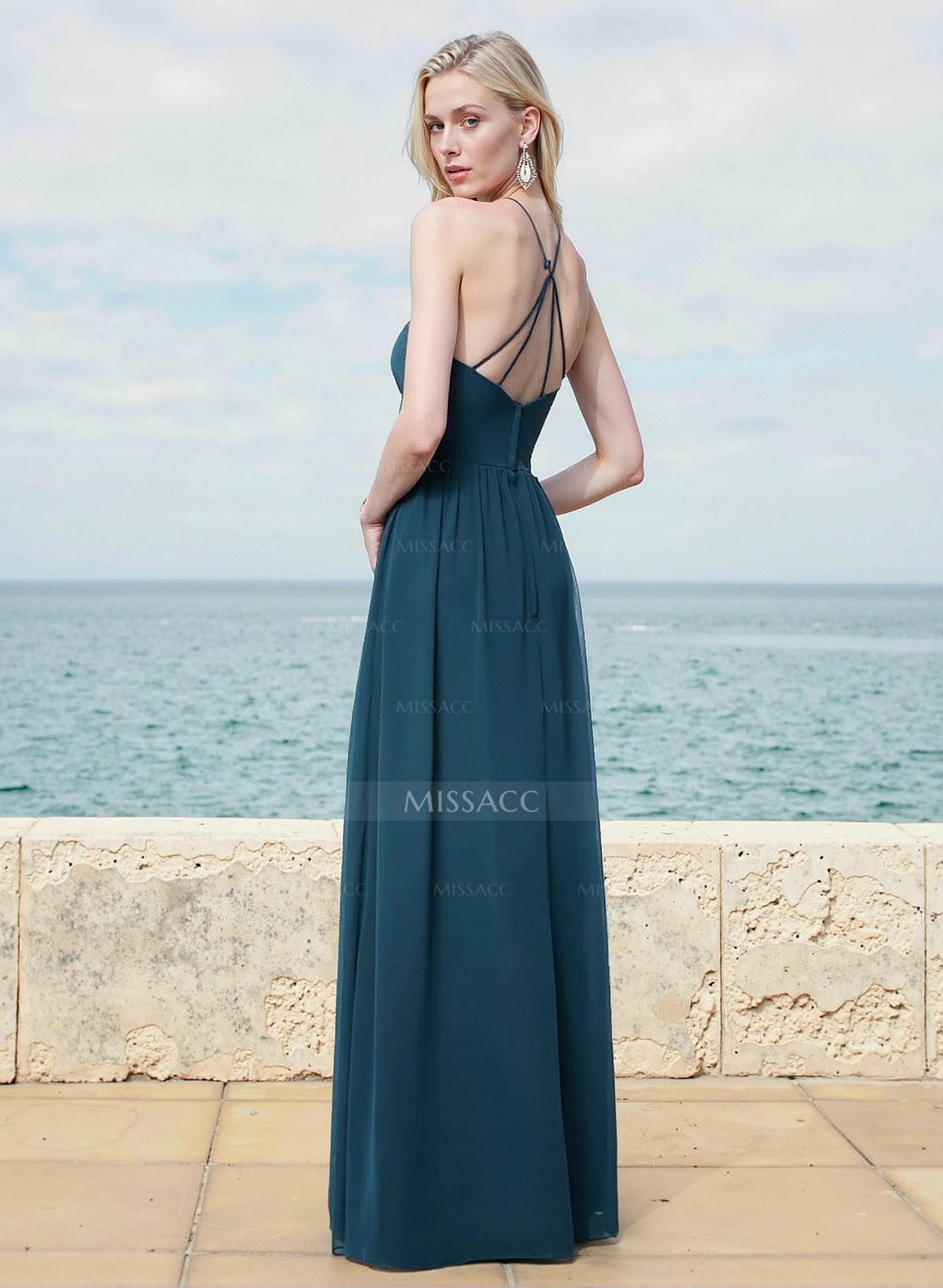 A-Line Halter Sleeveless Chiffon(Non-Stretch) Bridesmaid Dresses