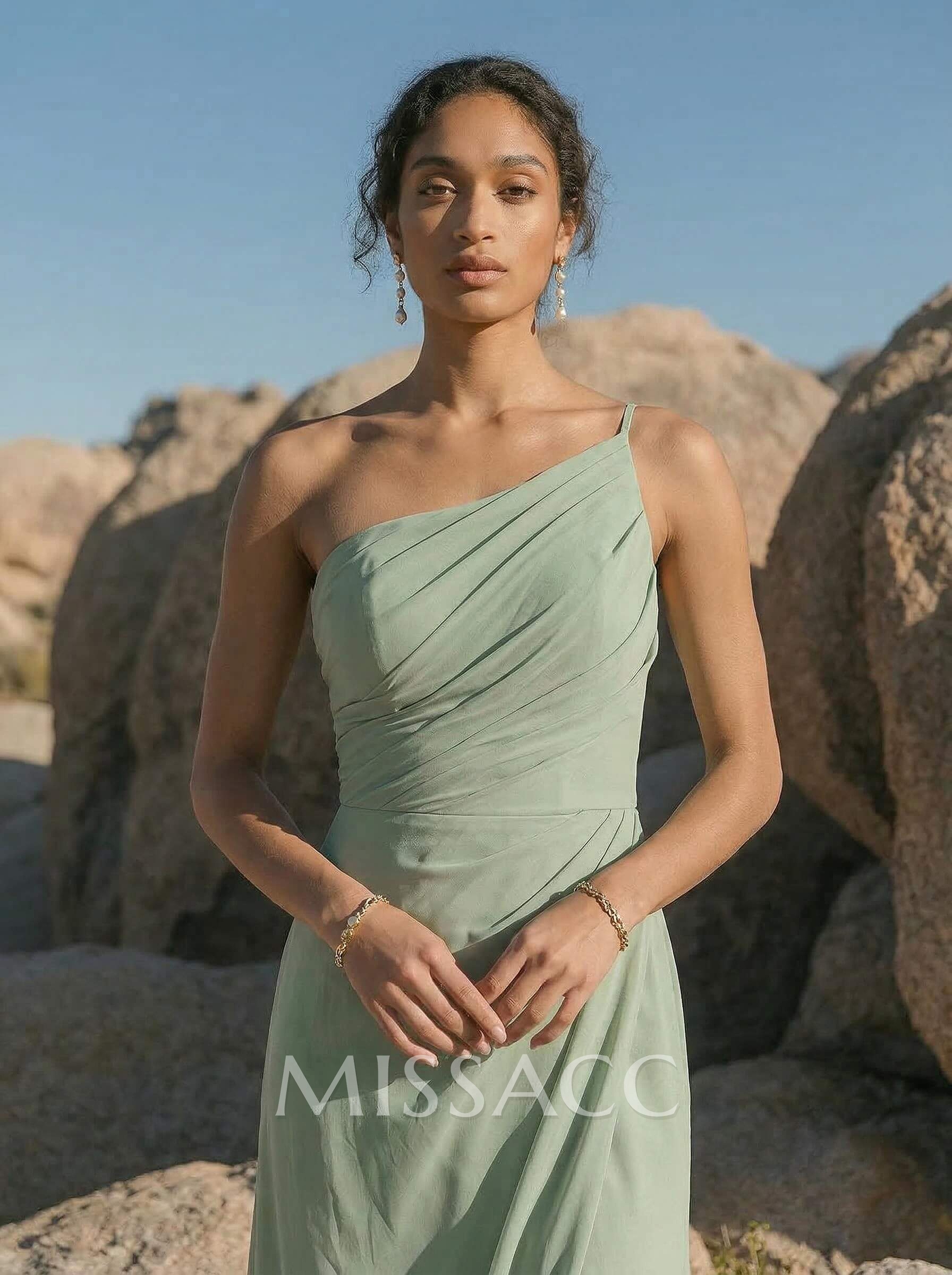 Sheath/Column Chiffon(Non-Stretch) Bridesmaid Dresses With High Split