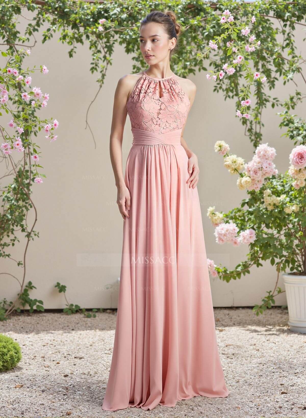 A-Line Halter Chiffon(Non-Stretch) BRIDESMAID With Appliques Lace