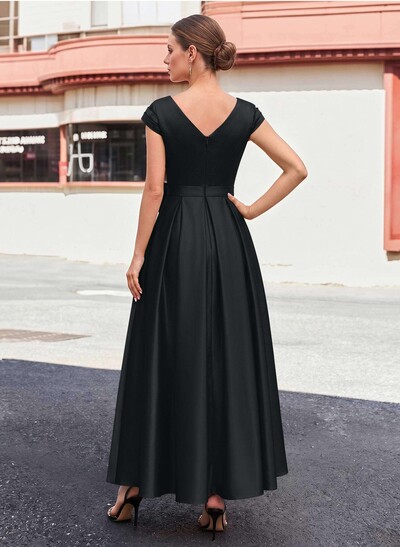 A-Line V-Neck Sleeveless Satin Mother Of The Bride Dresses With Bow(s)/Pockets