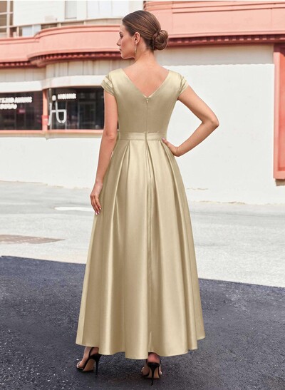 A-Line V-Neck Sleeveless Satin Mother Of The Bride Dresses With Bow(s)/Pockets