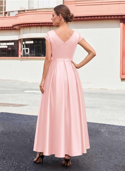 A-Line V-Neck Sleeveless Satin Mother Of The Bride Dresses With Bow(s)/Pockets