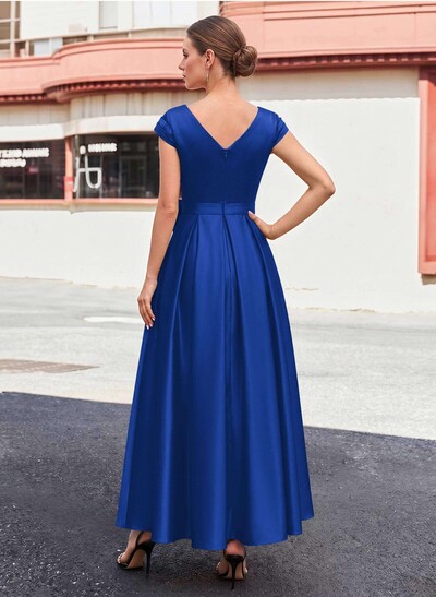 A-Line V-Neck Sleeveless Satin Mother Of The Bride Dresses With Bow(s)/Pockets