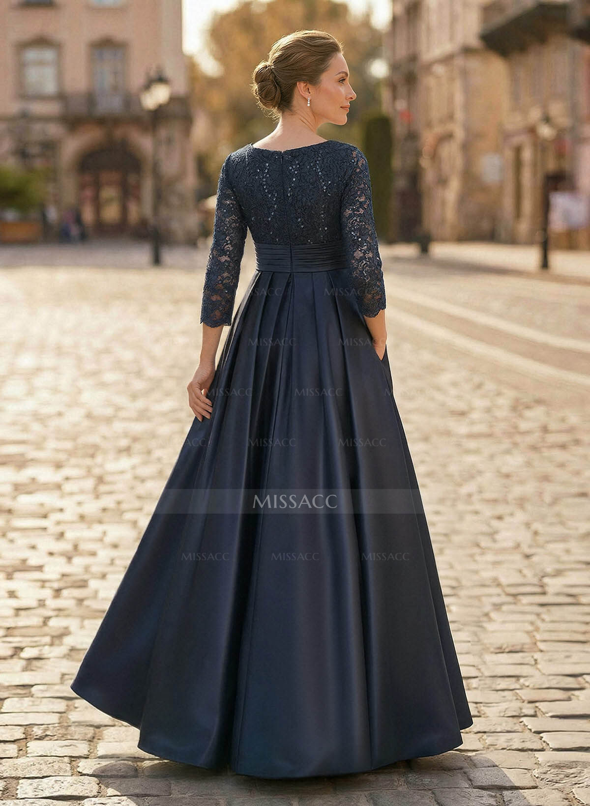 A-Line V-Neck 3/4 Sleeves Satin Mother Of The Bride Dresses With Bow(s)/Lace