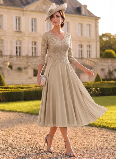 A-Line V-Neck 3/4 Sleeves Chiffon Mother Of The Bride Dresses With Lace