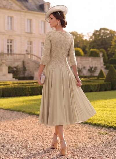 A-Line V-Neck 3/4 Sleeves Chiffon Mother Of The Bride Dresses With Lace