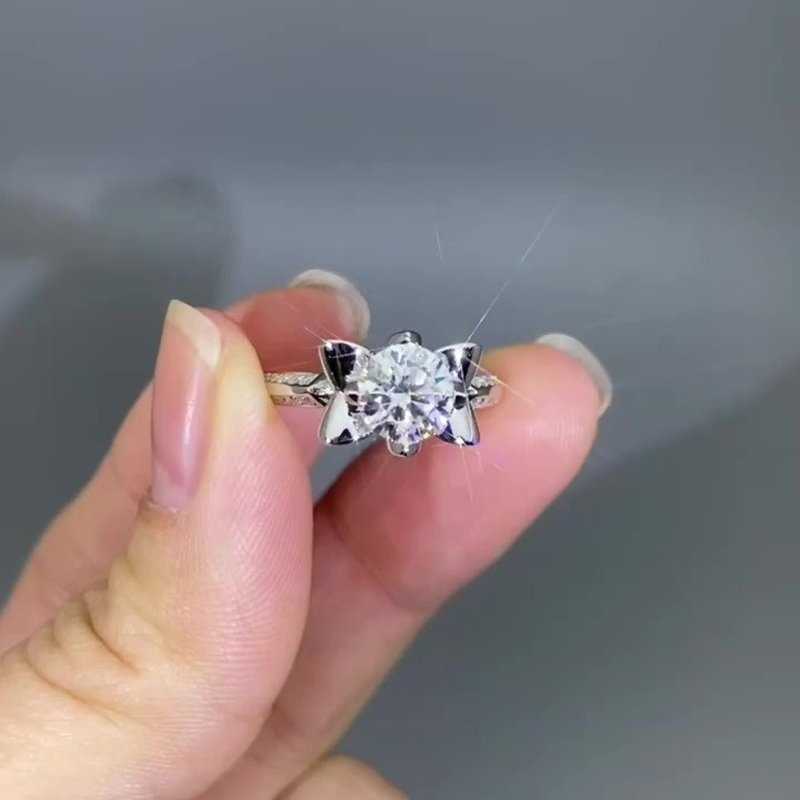 Round Cut Luxury Art 925 Sterling Silver Wedding Ring