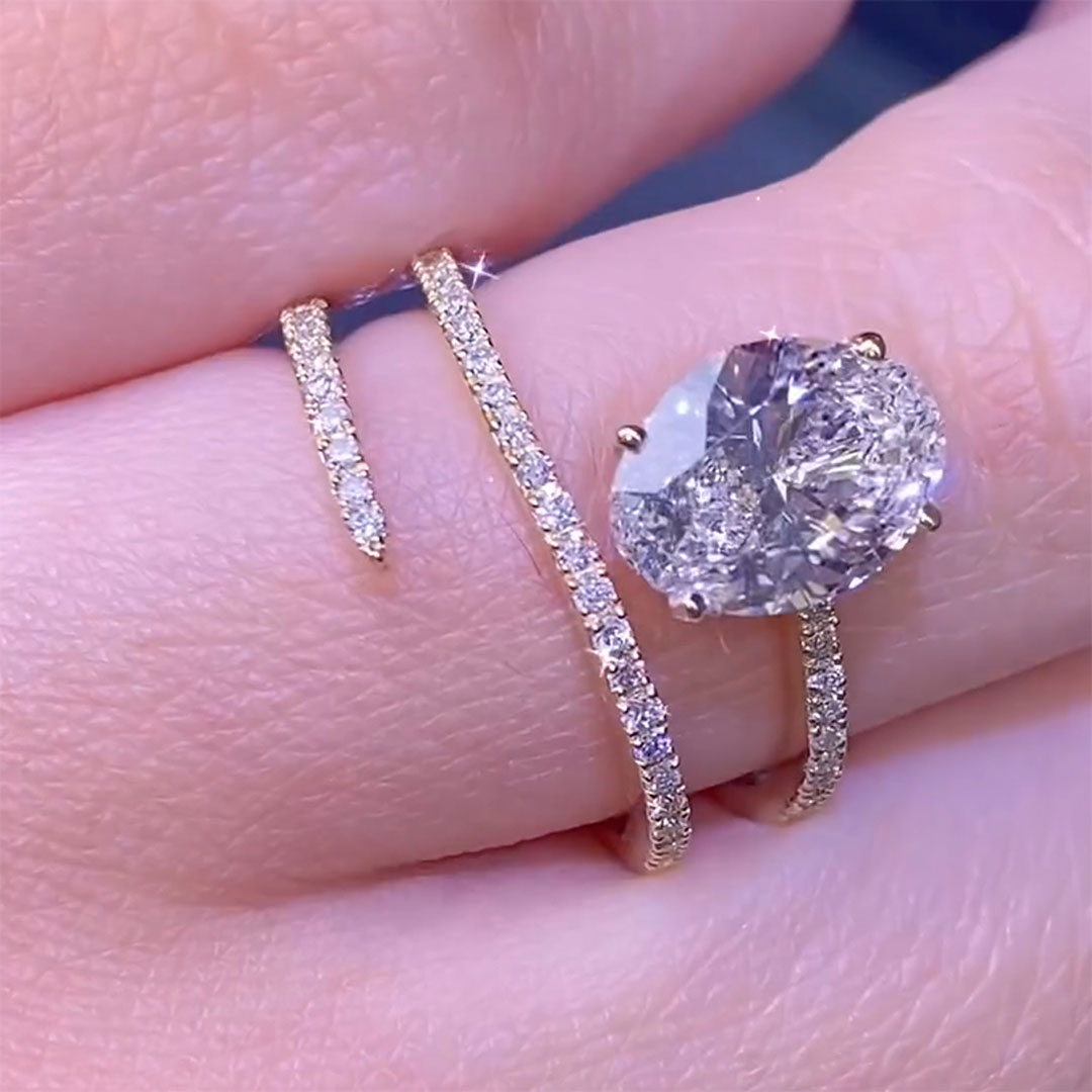 Fashion Design Oval Cut Wedding Band In Sterling Silver