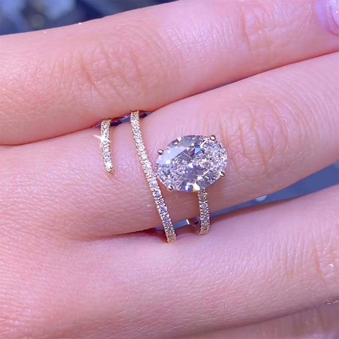 Fashion Design Oval Cut Wedding Band In Sterling Silver