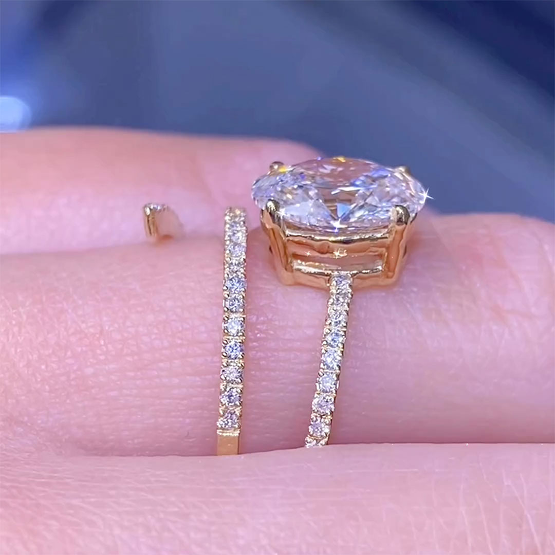 Fashion Design Oval Cut Wedding Band In Sterling Silver