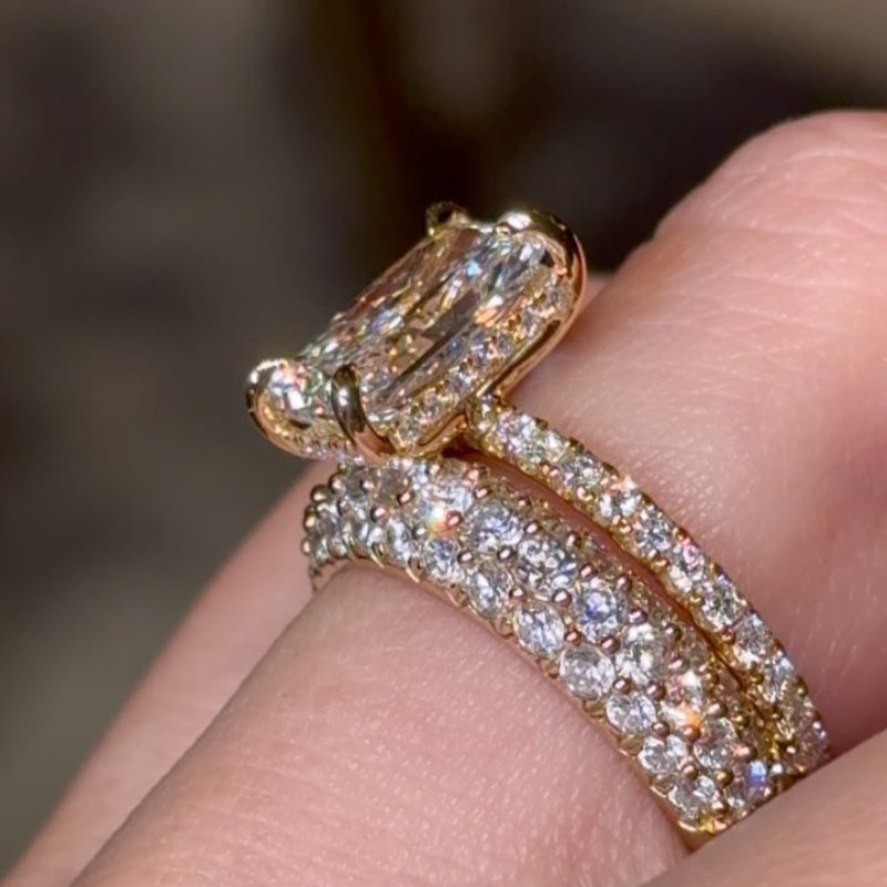 Excellent Crushed Ice Radiant Cut 2PC Wedding Ring Set