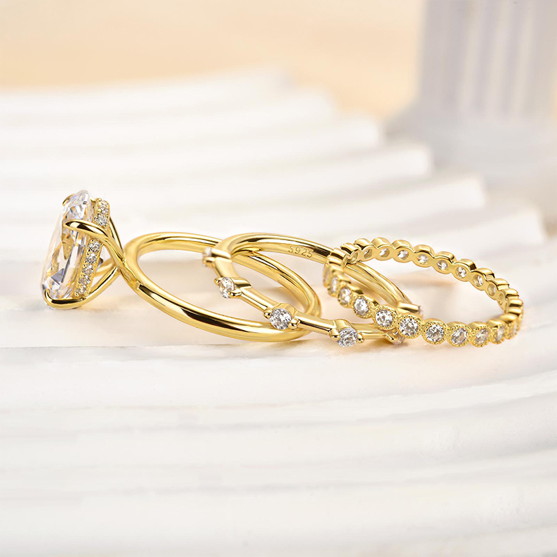 Excellent Yellow Gold Oval Cut 3PC Wedding Ring Set