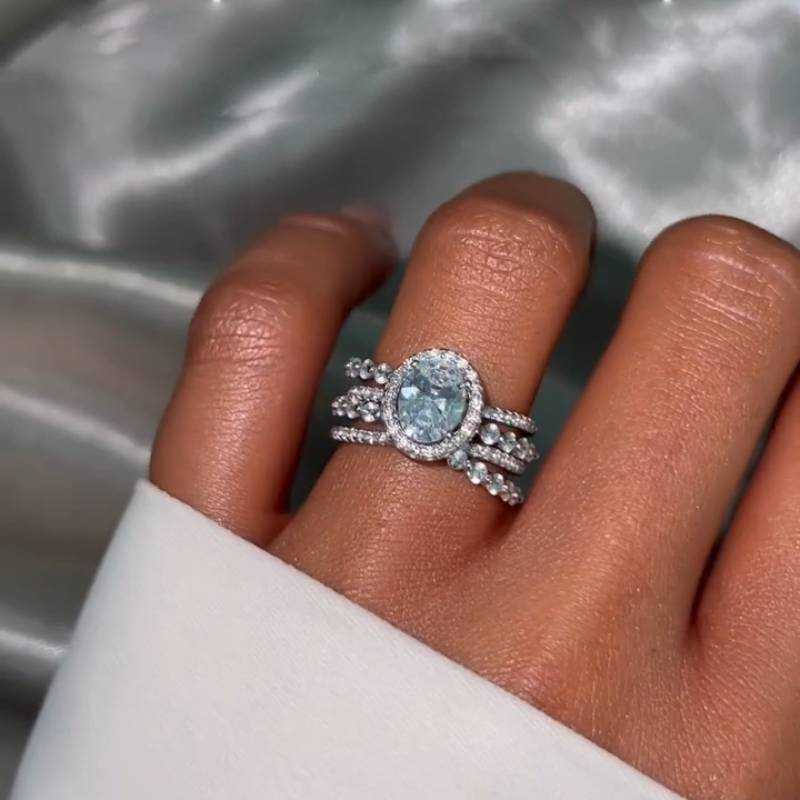 Luxury Crushed Ice Oval Cut Engagement Ring