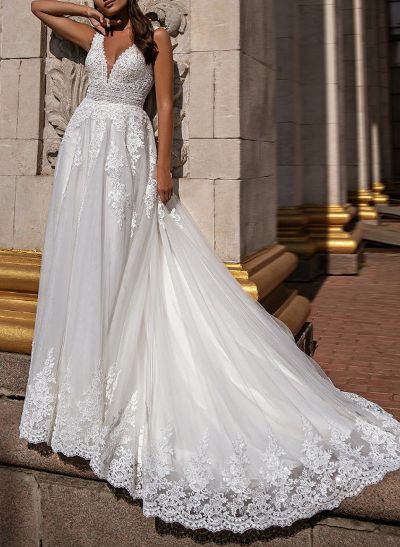 Plus Size A-Line V-Neck Sleeveless Court Train Tulle Wedding Dresses With Lace