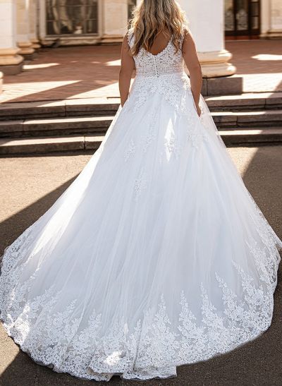 Plus Size A-Line V-Neck Sleeveless Court Train Tulle Wedding Dresses With Lace