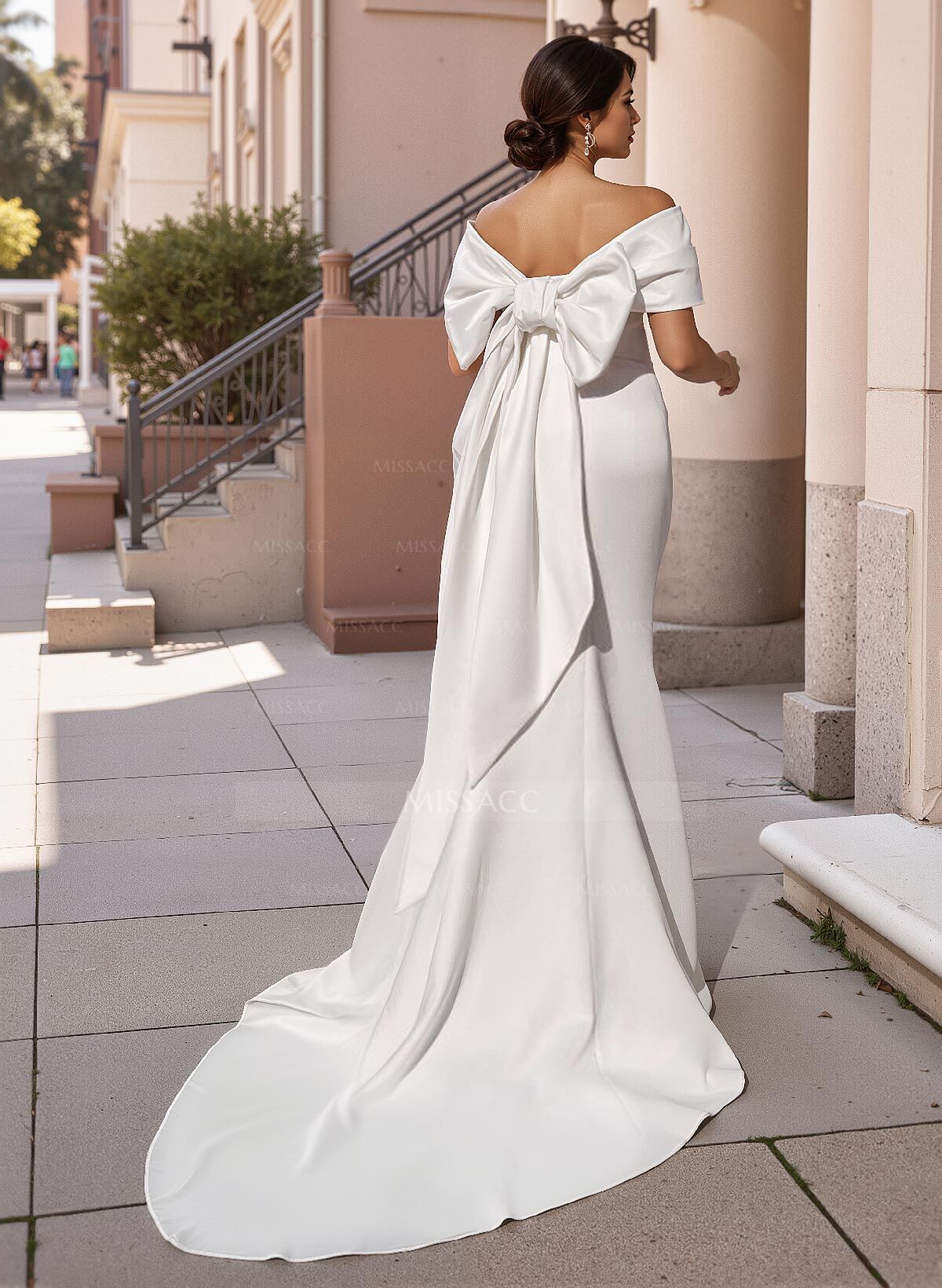 Plus Size Trumpet/Mermaid Off-The-Shoulder Satin Wedding Dresses With Bow(s)