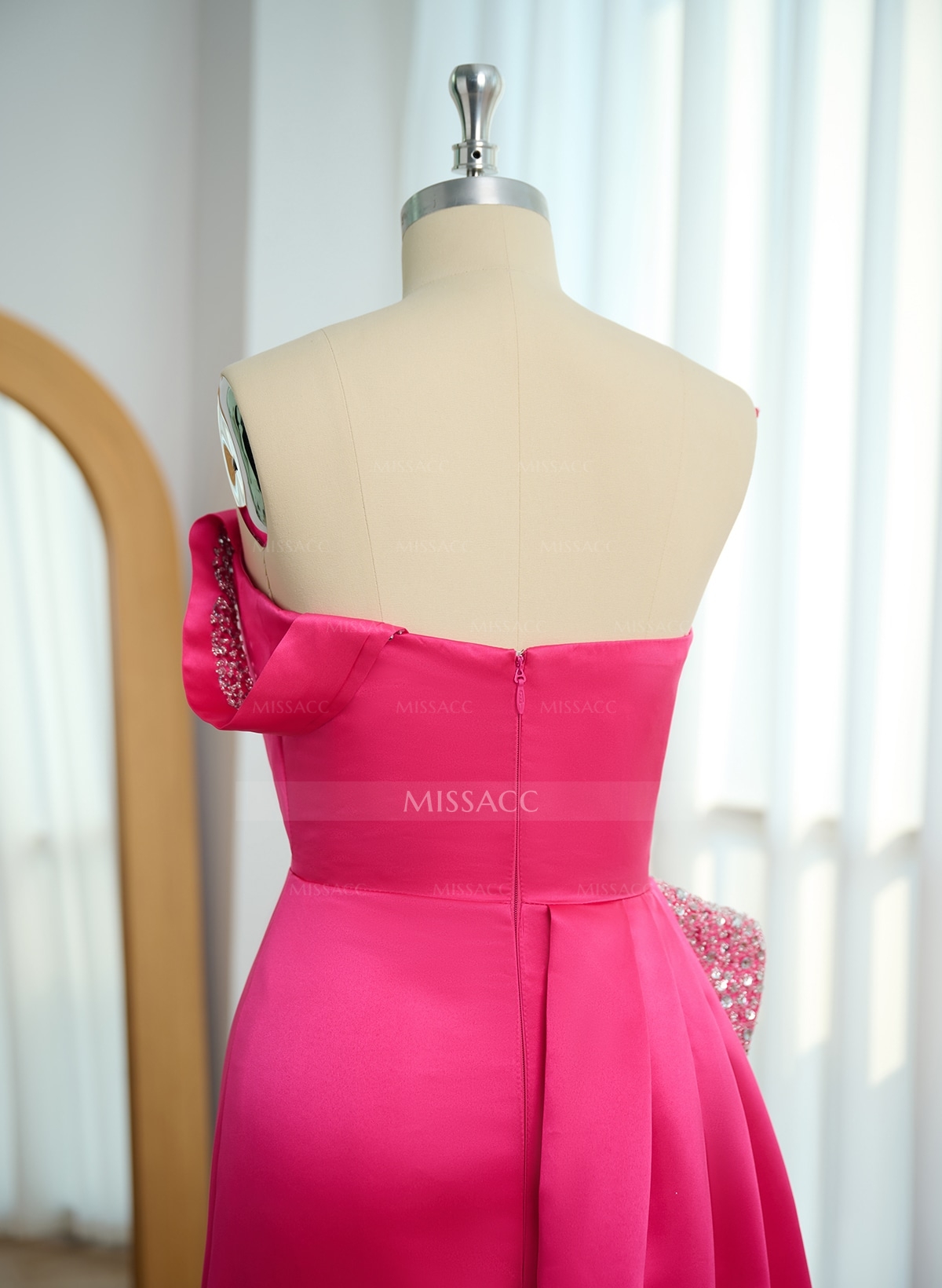 Sheath/Column One-Shoulder Sweep Train Satin Bridesmaid Dresses With Rhinestone