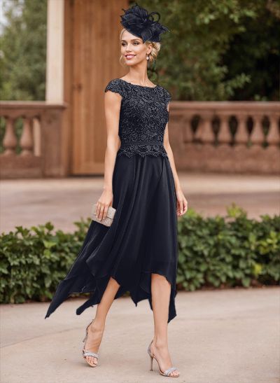 A-Line Scoop Neck Asymmetrical Chiffon Mother Of The Bride Dresses With Lace