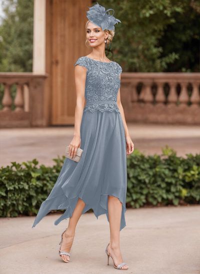 A-Line Scoop Neck Asymmetrical Chiffon Mother Of The Bride Dresses With Lace