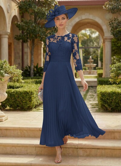 A-Line Scoop Neck Chiffon Mother Of The Bride Dresses With Lace/Pleated