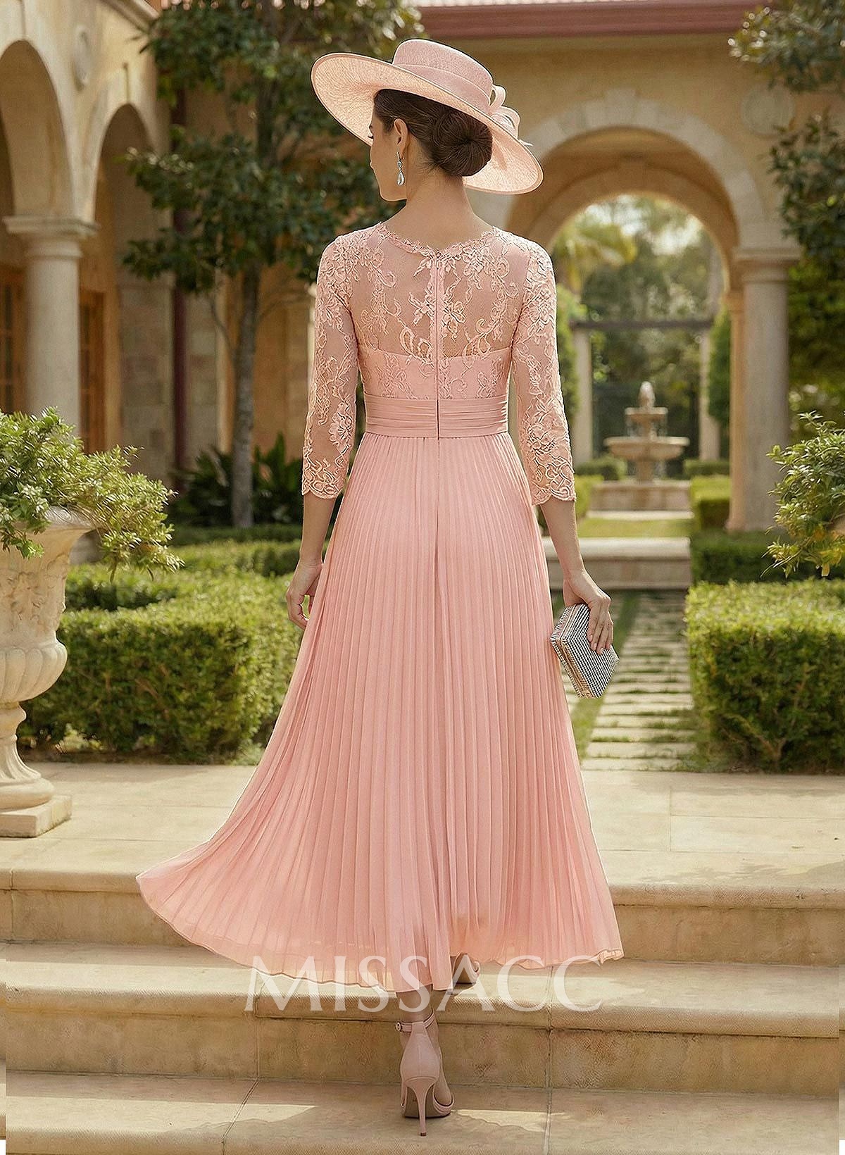 A-Line Scoop Neck Chiffon Mother Of The Bride Dresses With Lace/Pleated