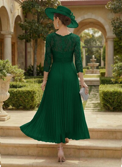A-Line Scoop Neck Chiffon Mother Of The Bride Dresses With Lace/Pleated