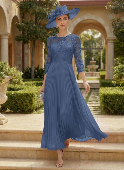 A-Line Scoop Neck Chiffon Mother Of The Bride Dresses With Lace/Pleated