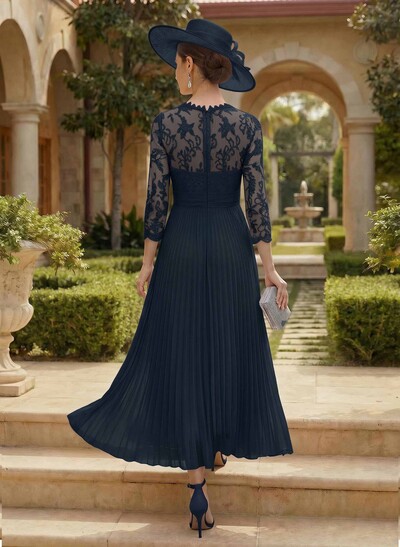A-Line Scoop Neck Chiffon Mother Of The Bride Dresses With Lace/Pleated