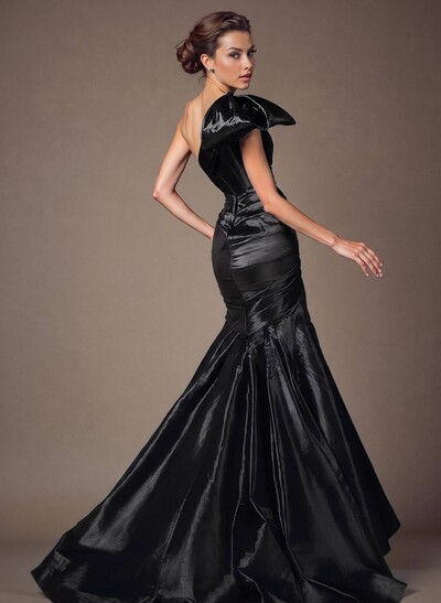 Trumpet/Mermaid One-Shoulder Satin Mother Of The Bride Dresses With Bow(s)