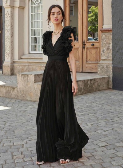 Sheath/Column V-Neck Sleeveless Chiffon Mother Of The Bride Dresses With Shoulder Ruffle