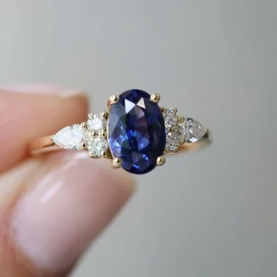 Women's Oval Cut Blue Sapphire Engagement Ring