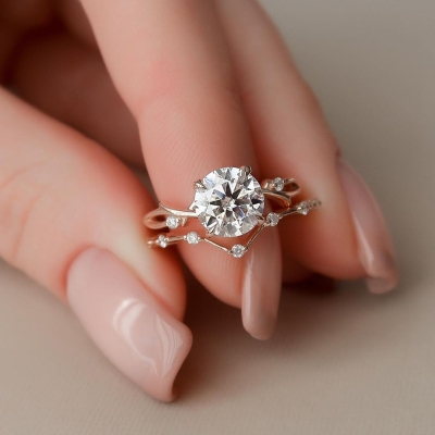 Dainty Twig Round Moissanite Engagement Ring Set For Her
