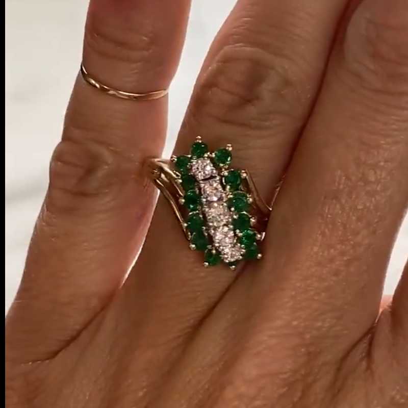 Round Diamond And Emerald Cluster Cocktail Ring 14K Yellow Gold