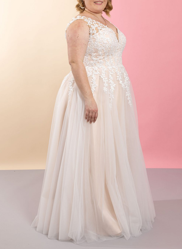 Plus Size A-Line V-Neck Floor-Length Tulle Wedding Dresses With Lace