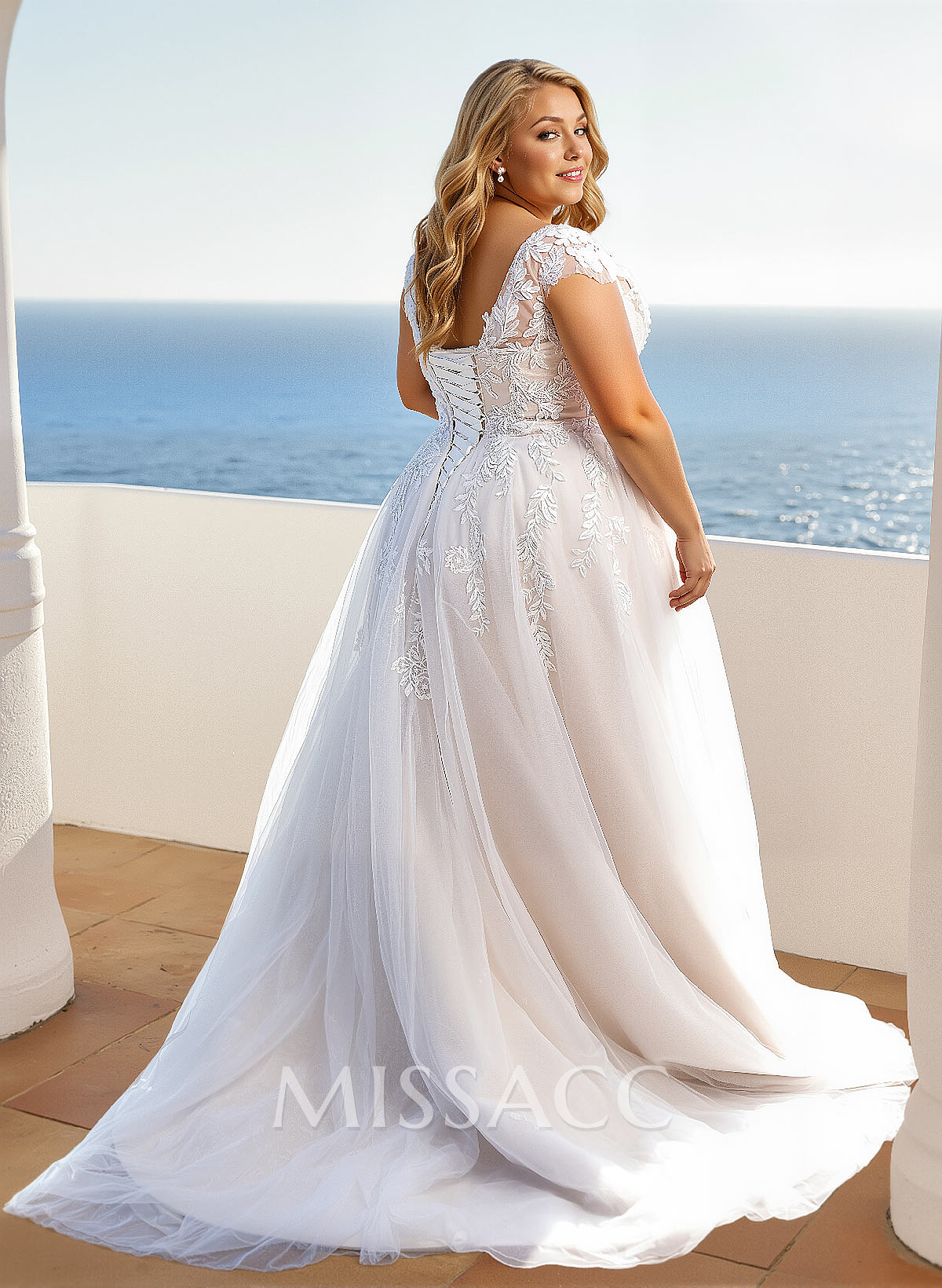 Plus Size A-Line V-Neck Sleeveless Sweep Train Tulle Wedding Dresses With Lace
