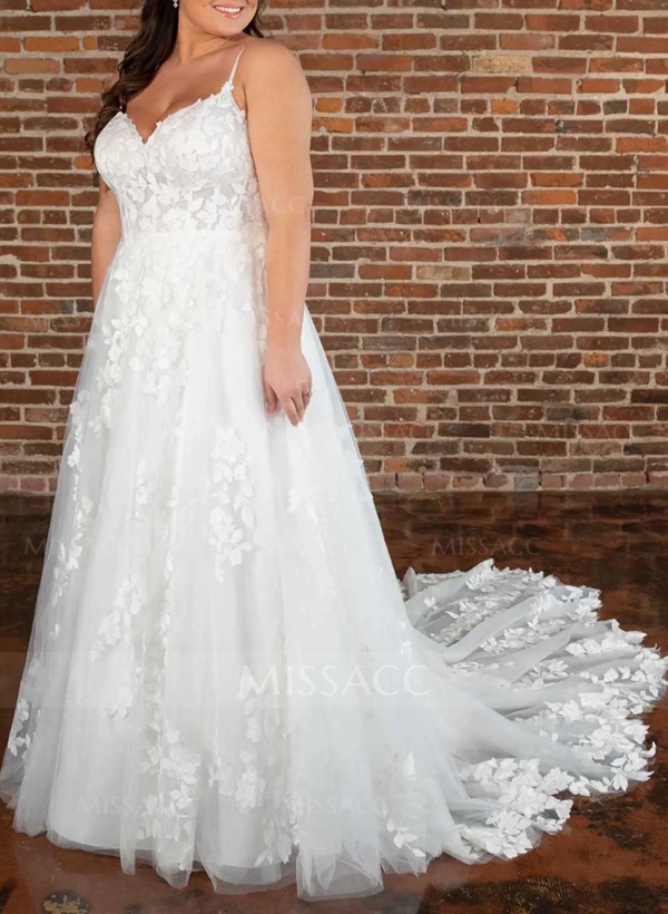 Plus Size A-Line V-Neck Sleeveless Court Train Tulle Wedding Dresses With Lace