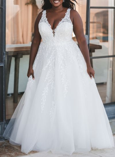 Plus Size A-Line V-Neck Sweep Train Tulle Wedding Dresses With Lace