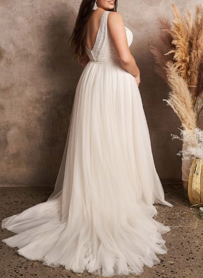 Plus Size A-Line V-Neck Sleeveless Sweep Train Chiffon Wedding Dresses With Lace