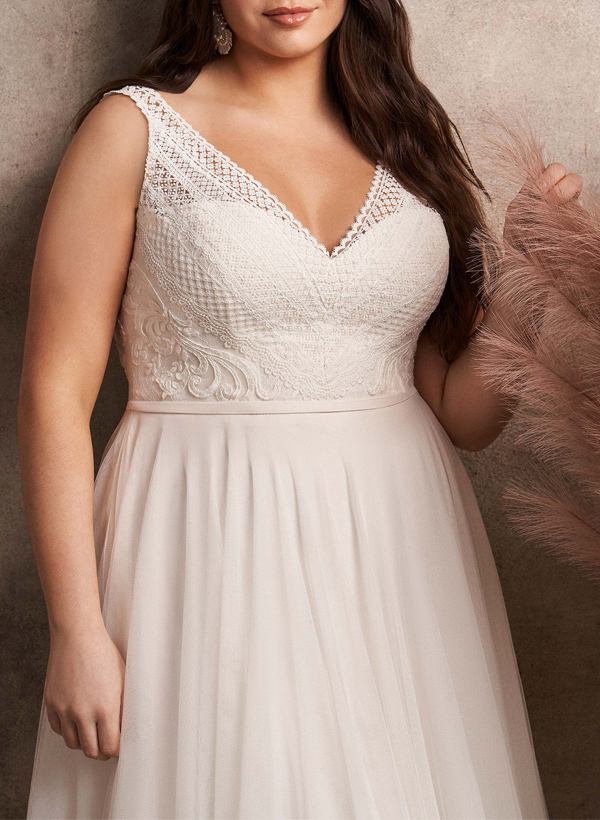 Plus Size A-Line V-Neck Sleeveless Sweep Train Chiffon Wedding Dresses With Lace