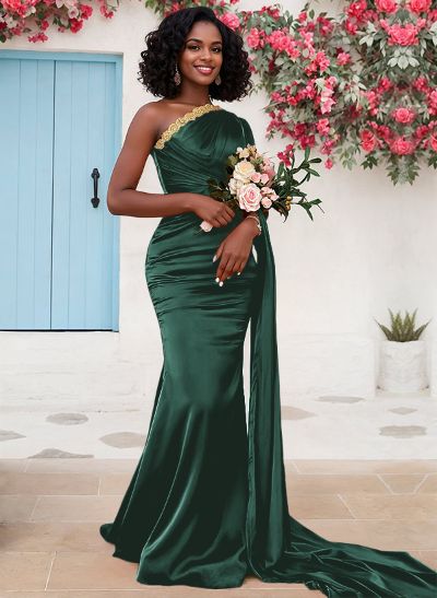 Trumpet/Mermaid Sleeveless Sweep Train Silk Like Satin Bridesmaid Dresses With Sweeping Side Drape