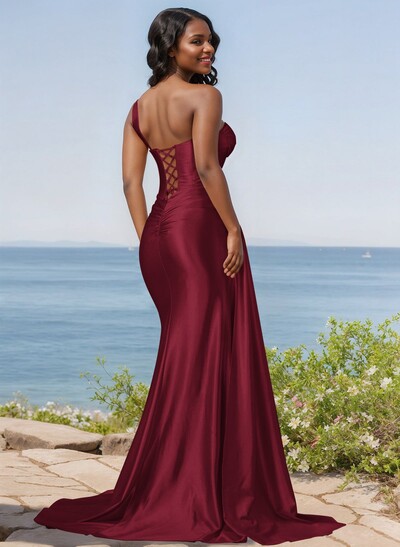 Trumpet/Mermaid Silk Like Satin Bridesmaid Dresses With High Split